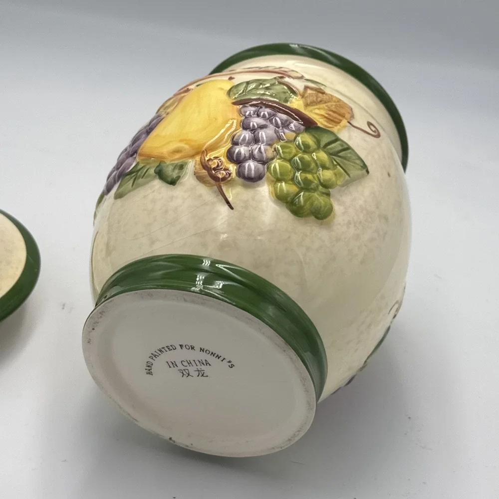 Nonnis Biscotti Cookie Jar Canister Vintage Apple Pear Grape Ceramic Lid 9in